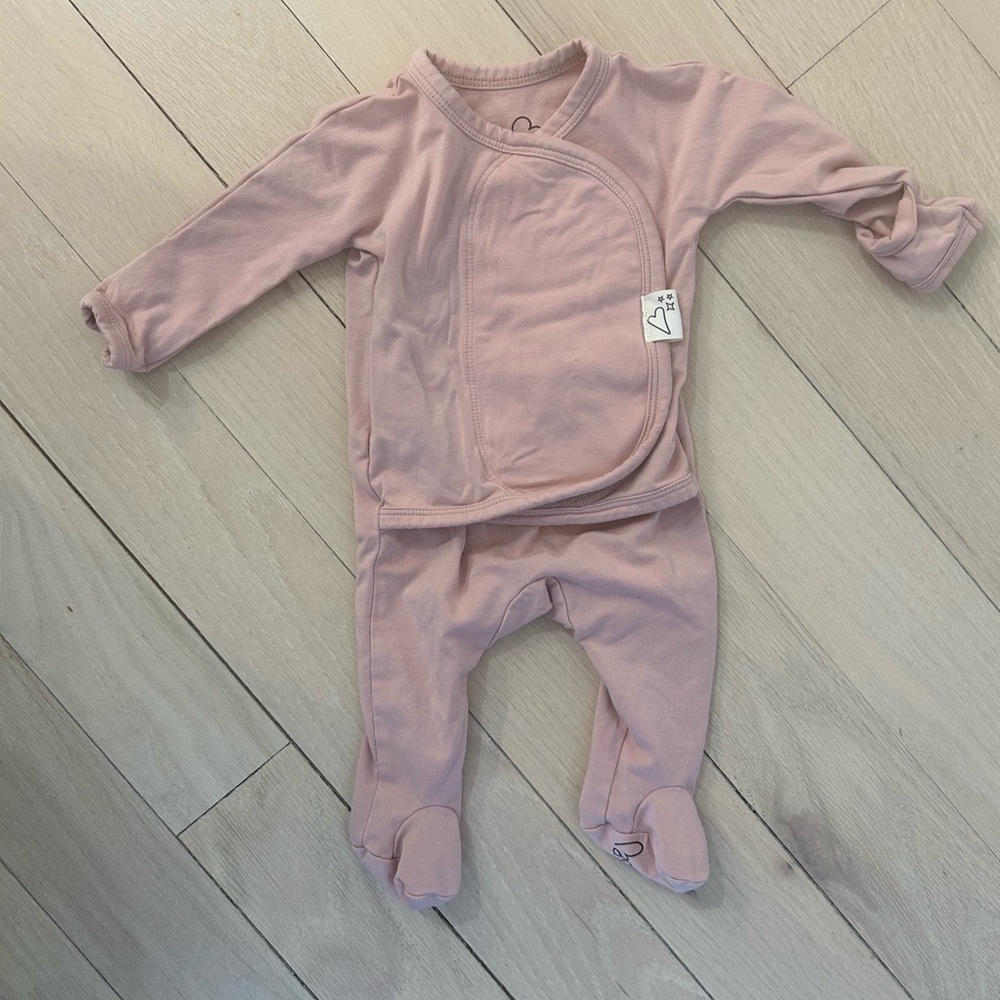 Cozy Mauve Kids Footie by Viverano